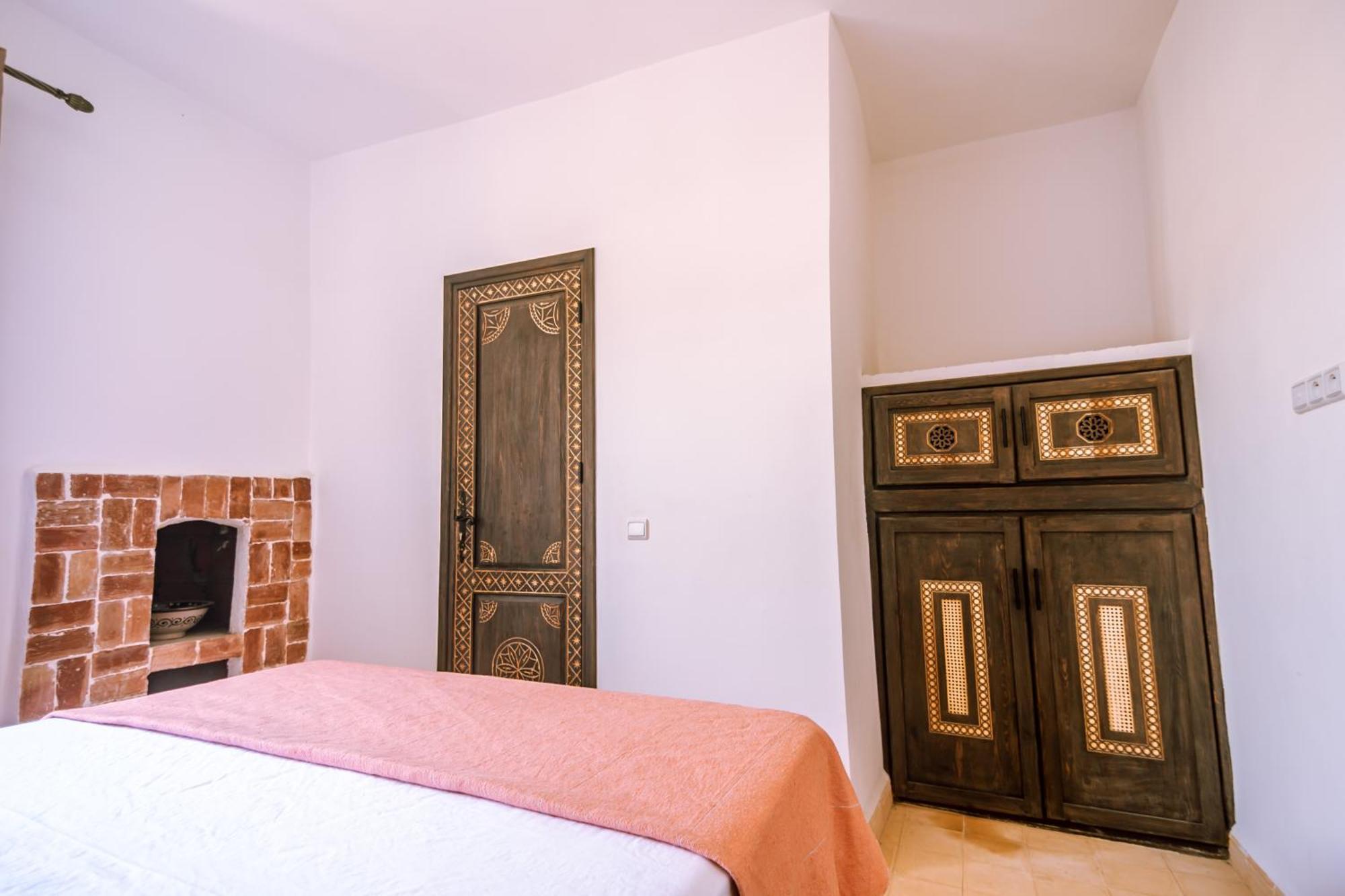 Villa Floratus As-Sawíra Exteriér fotografie